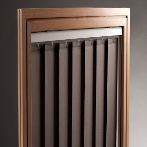 store-a-bandes-verticales-2